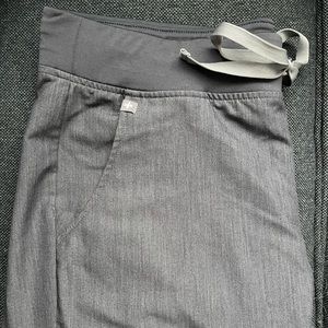 Figs Zamora Large Tall graphite